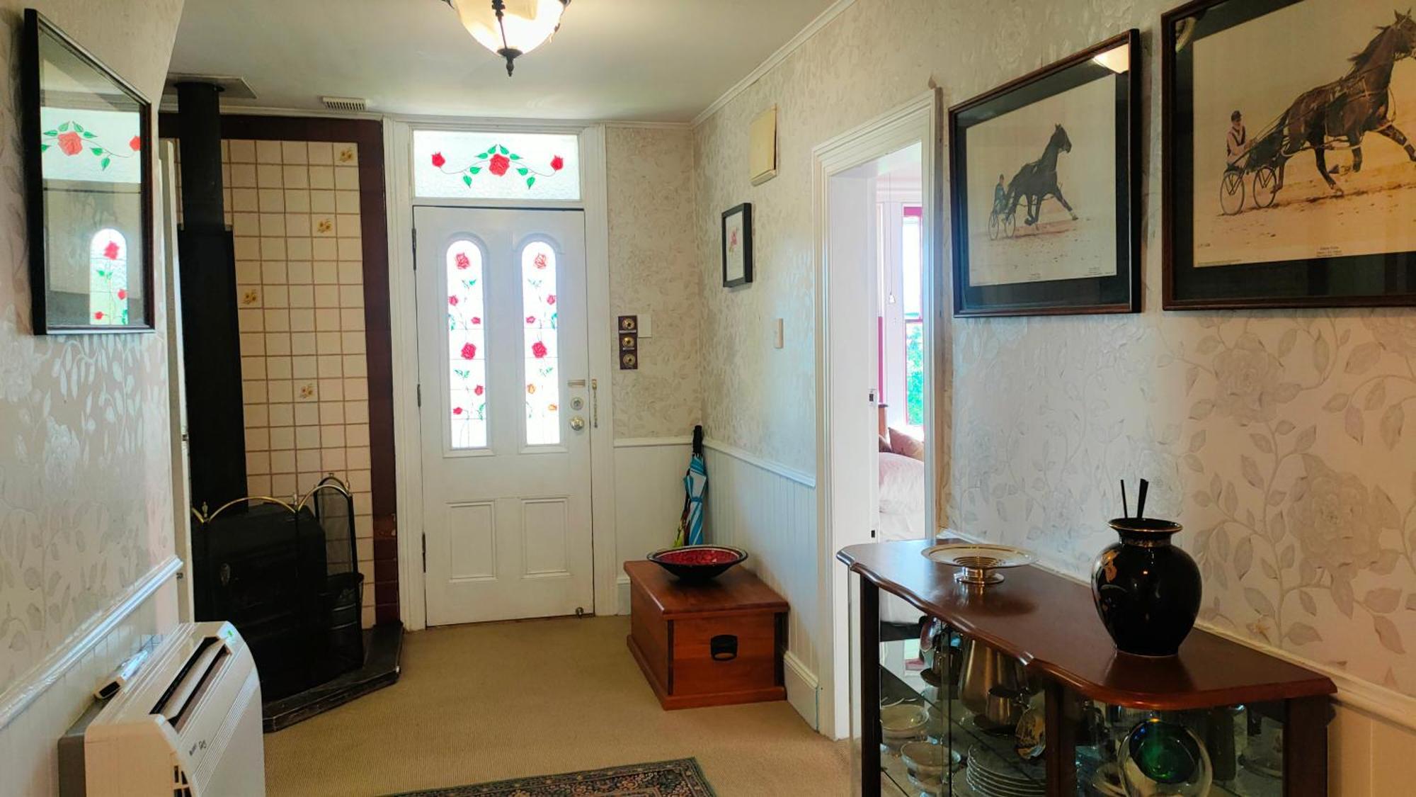 The Oaks- A Beautifully Appointed 1890S Villa Featherston Екстериор снимка